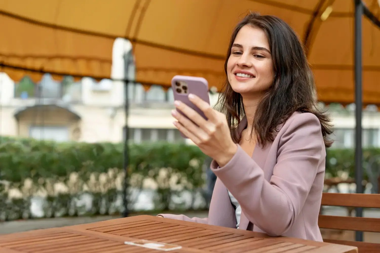 Customer with phone